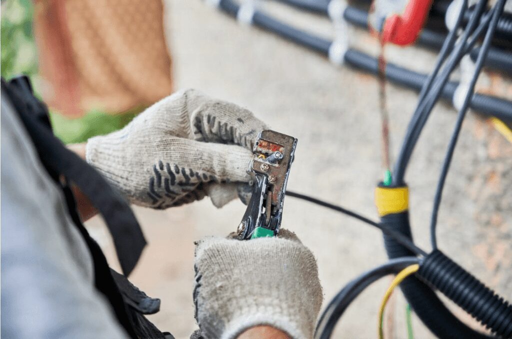 Instalación de conductos eléctricos flexibles