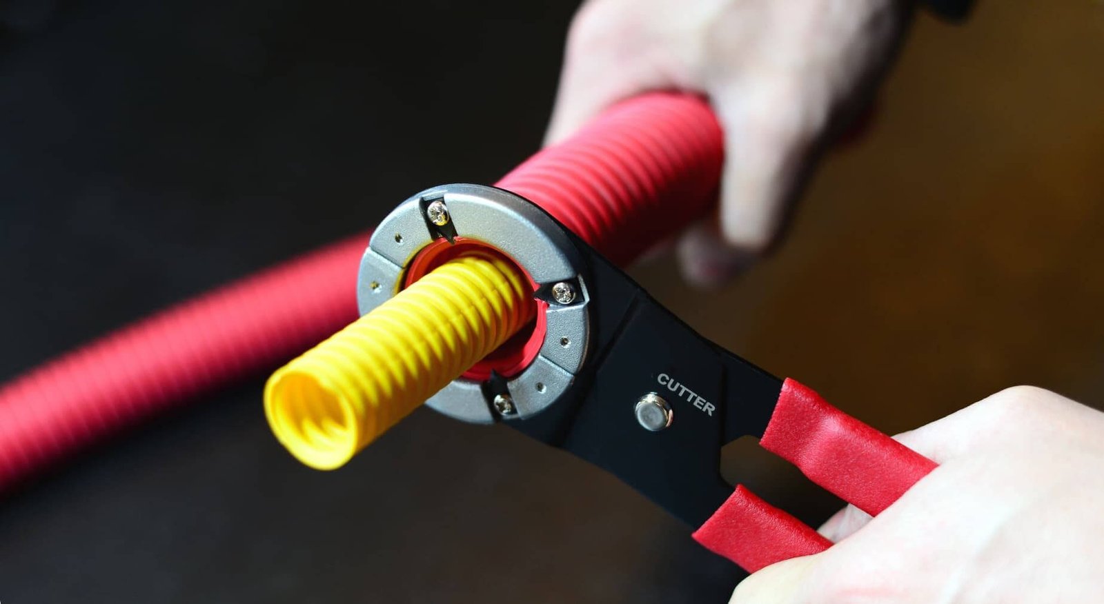 How to cut flexible electrical conduit